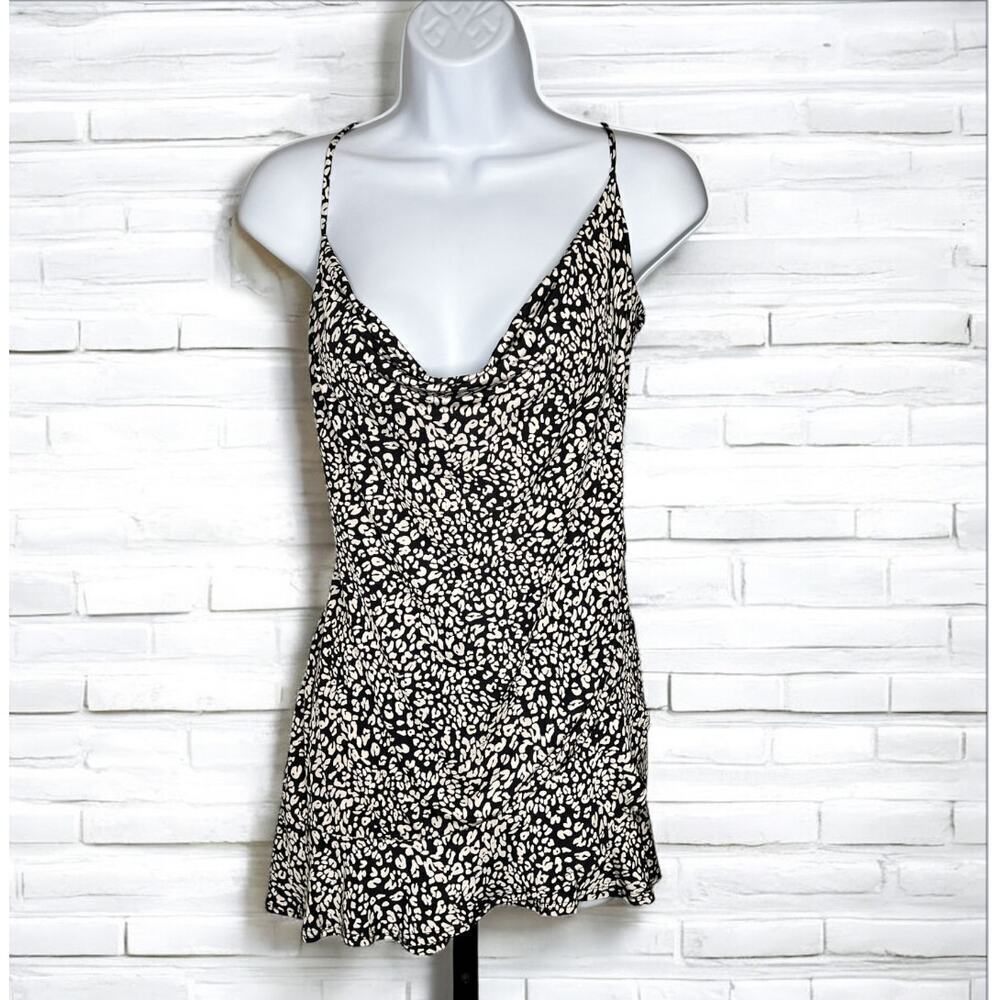 ☀️Urban Outfitters Black Cheetah Print Cowl Neck Sleeveless Mini Romper Size L